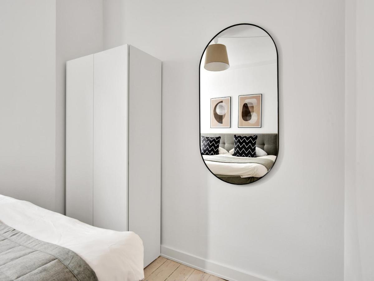 Sanders Stage - Perfectly Planned Three-bedroom Near Nyhavn Apartment *